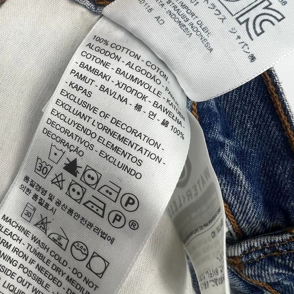 Levi's Wedgie Fit Ankle Jeans in Collateral Damage - Light Wash Size 27 NWT - Picture 14 of 14